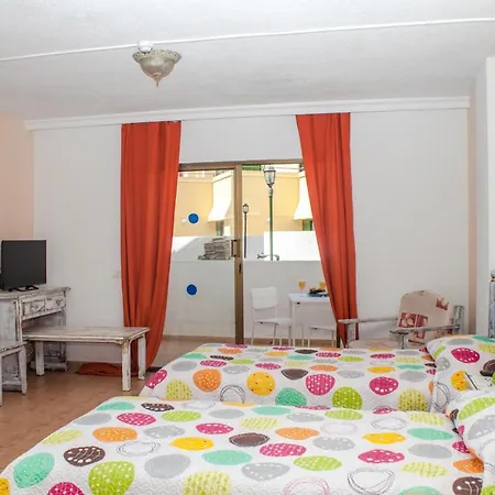 In Parque Cattleya, Playa De Americas Apartman *